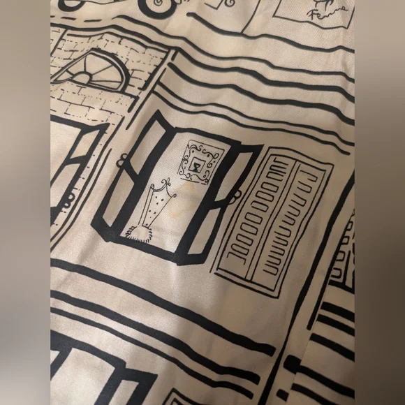 Chic Urban Print Skirt - Black and Cream - Picture 3 of 4